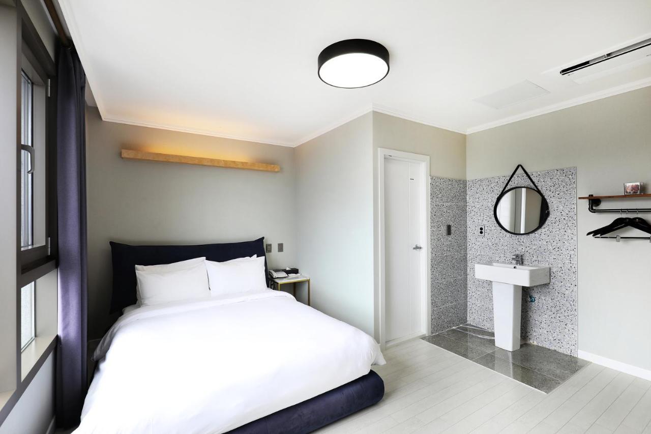 Cornerstone Hotel Согвипхо Экстерьер фото