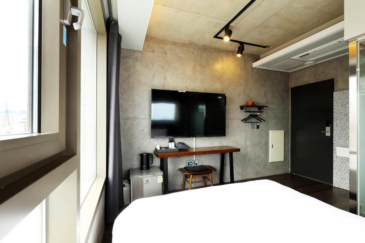 Cornerstone Hotel Согвипхо Экстерьер фото