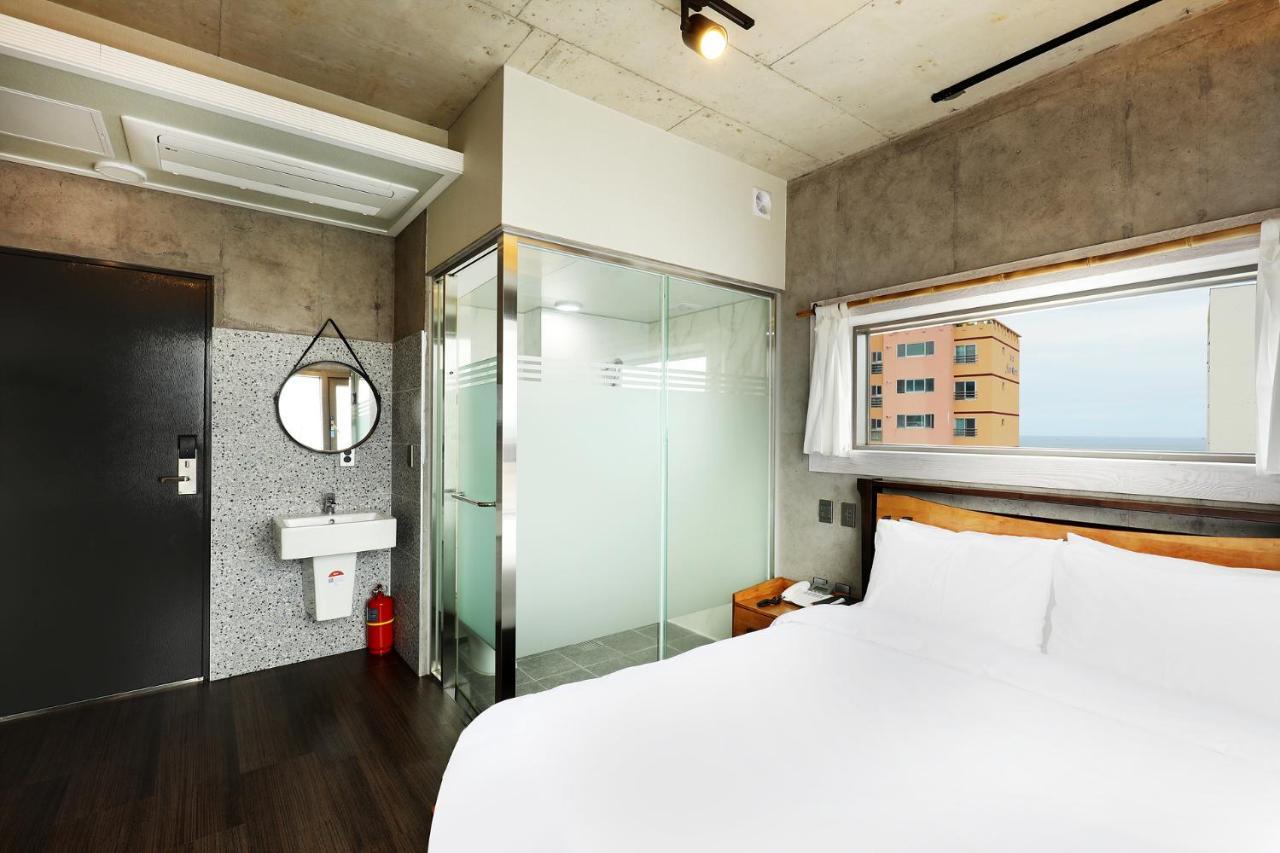 Cornerstone Hotel Согвипхо Экстерьер фото