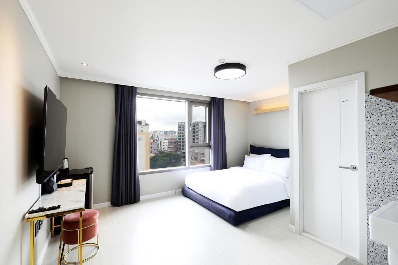 Cornerstone Hotel Согвипхо Экстерьер фото