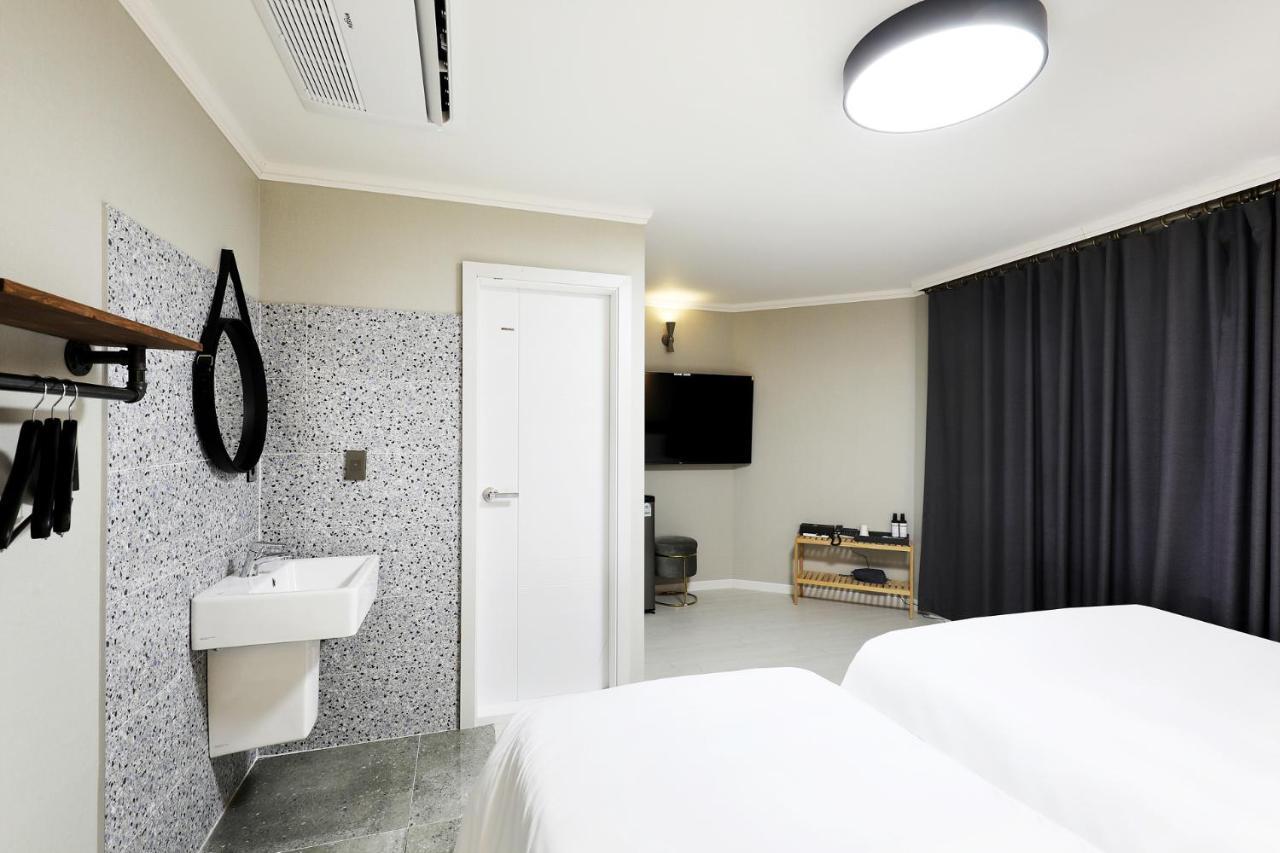 Cornerstone Hotel Согвипхо Экстерьер фото