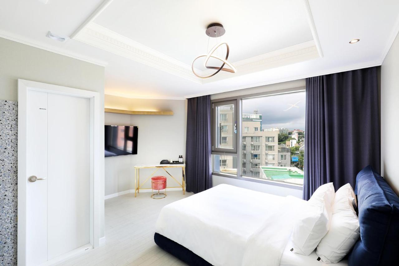Cornerstone Hotel Согвипхо Экстерьер фото
